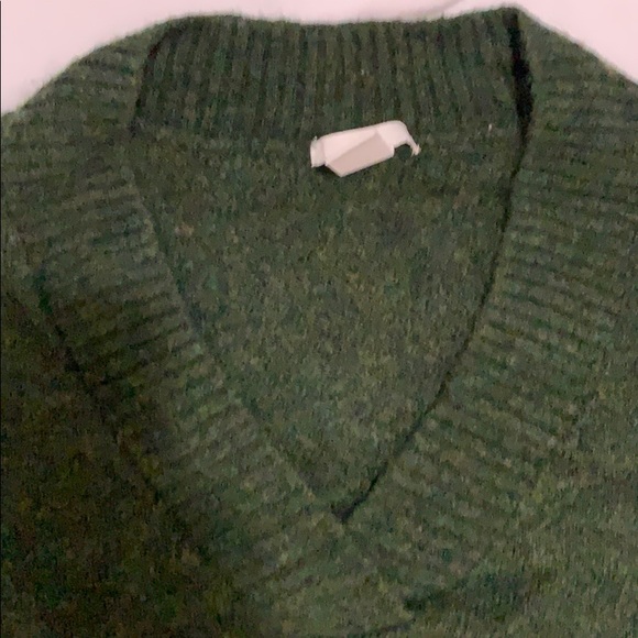 Woolen Sweater - Picture 3 of 4